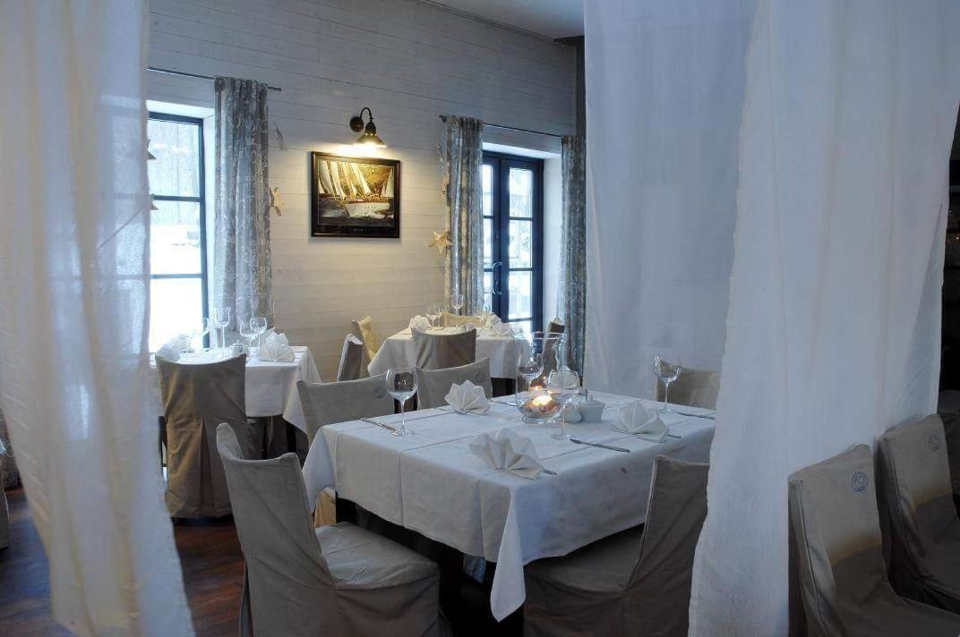Hotel Portus 스와프스크 외부 사진