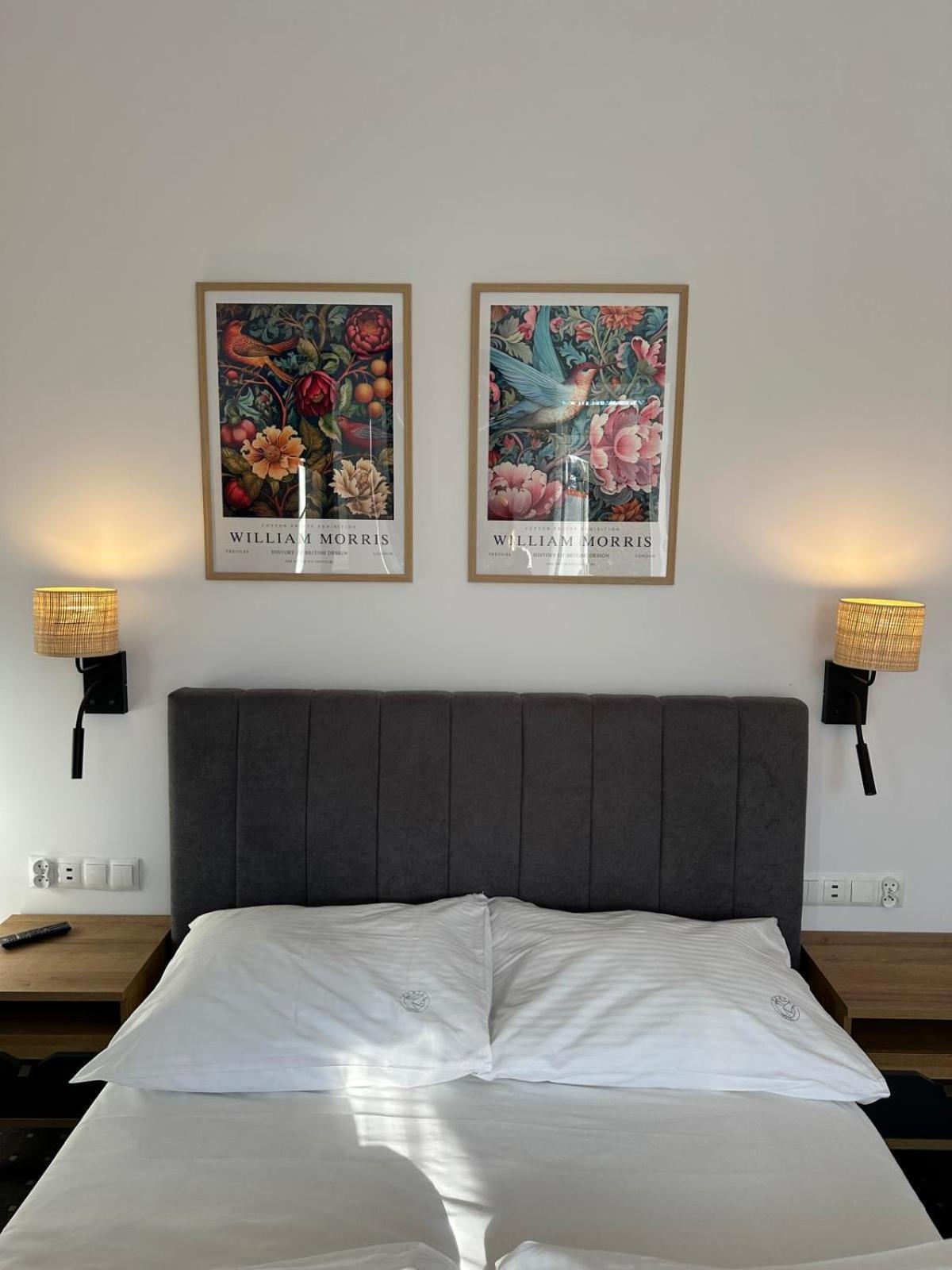 Hotel Portus 스와프스크 외부 사진